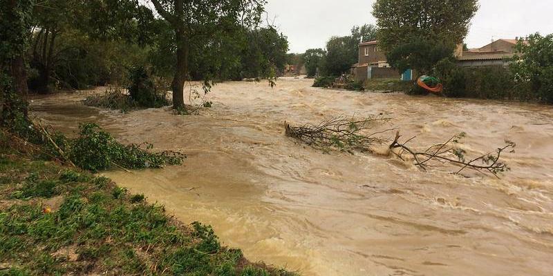 El calentamiento del planeta está provocando que muchas personas se tengan que desplazar por las inundaciones de ríos El riesgo de desplazamiento de personas debido a inundaciones de los ríos aumenta en un 50% por cada grado de calentamiento del planeta