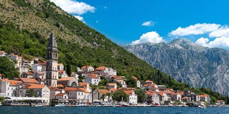 Isla de Kotor, viajar a Montenegro - PIXABAY La costa de Kotor