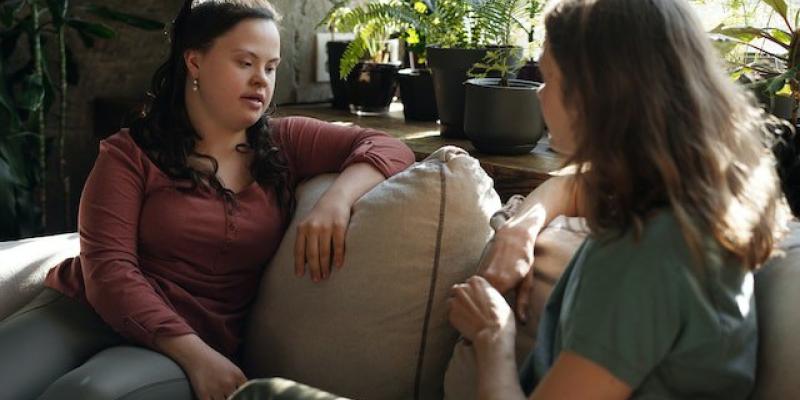 Más opciones de ocio para las personas con discapacidad intelectual - Pexels Joven con discapacidad intelectual