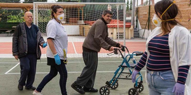 La pandemia ha incrementado la vulnerabilidad de los mayores con discapacidad intelectual Down Madrid continúa trabajando por mejorar la calidad de vida de los mayores con discapacidad intelectual