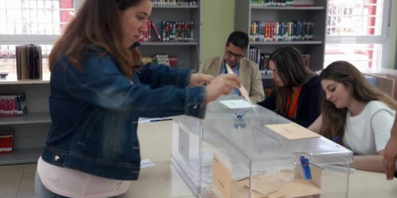 Las personas con discapacidad agradecen la accesibilidad cognitiva poder votar. discapacidad