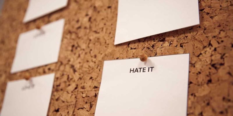 Imagen de la palabra Hate/Envatoelements Discursos de odio y libertad de expresión