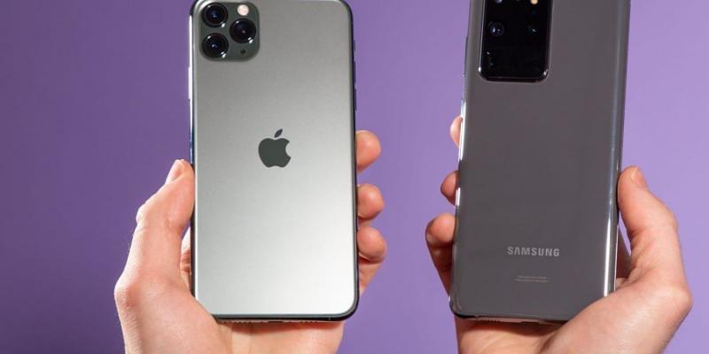 Imagen de un iPhone y un Samsung Galaxy S20/Business Insider España Características de los Android y iPhone