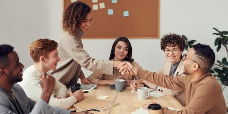 Apostando por la diversidad empresarial para retener talento - Pexels La diversidad empresarial en España