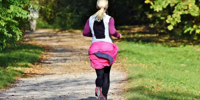 Dónde salir a correr / Archivo Mujer corriendo por la ciudad