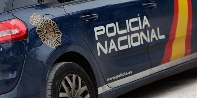 Dos detenidos acusados de apalear a una persona con discapacidad en Granada. Dos detenidos acusados de apalear a una persona con discapacidad en Granada.