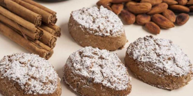 Dulces típicos de Navidad Polvorones de la Estepa, Sevilla / EL PAÍS