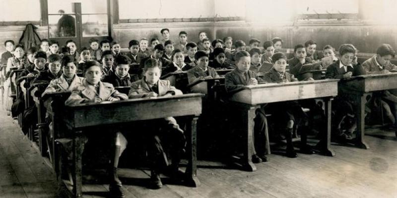 Imagen de un aula educativa de hace varios años/Quora Muchas personas prefieren la educación de antes