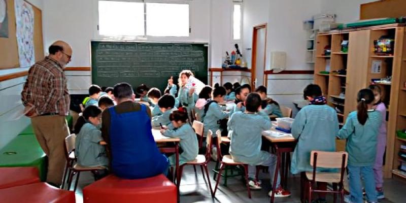 La importancia de la educación / Manos Unidas Aula de un colegio