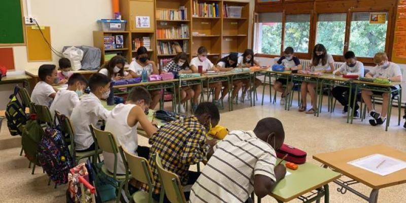 Clase de primaria del Instituo Escola d'Oliana (Alt Urgell). Foto para 20 Minutos de Albert Lijarcio Imagen de niños en un aula de Educación Primaria