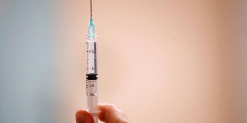 Nuevos efectos secundarios reconocidos de la vacuna de Pfizer