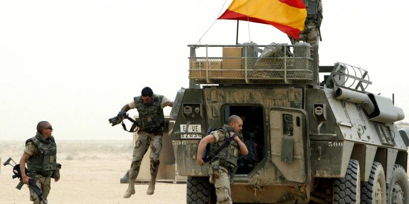 Muy grave un miliciano español tras explosionar un mina antipersona. ejército España