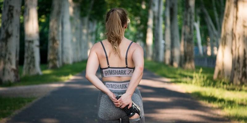 Imagen de una chica haciendo deporte/Pixabay El ejercicio físico ayuda a nuestro sistema respiratorio