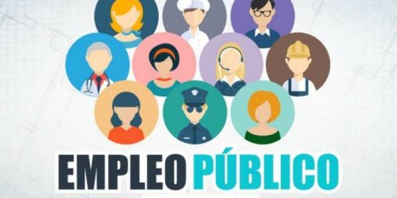 Infografía con muchas personas buscando empleo público / Empleo Extremadura