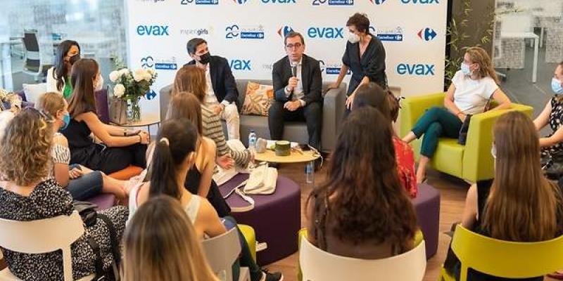 Imagen de la iniciativa de Carrefour y P&G/El Economista P&G y Carrefour apuestan por el empoderamiento de niñas y jóvenes en el ámbito formativo