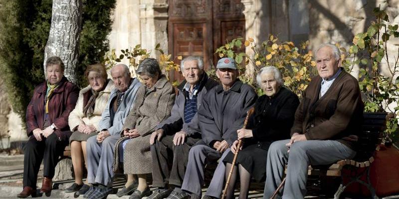envejecimiento La población española envejece de forma imparable.