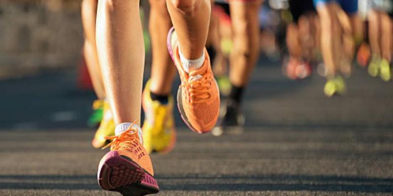 Luchando por la esclerosis múltiple - iStock Carrera por la esclerosis múltiple