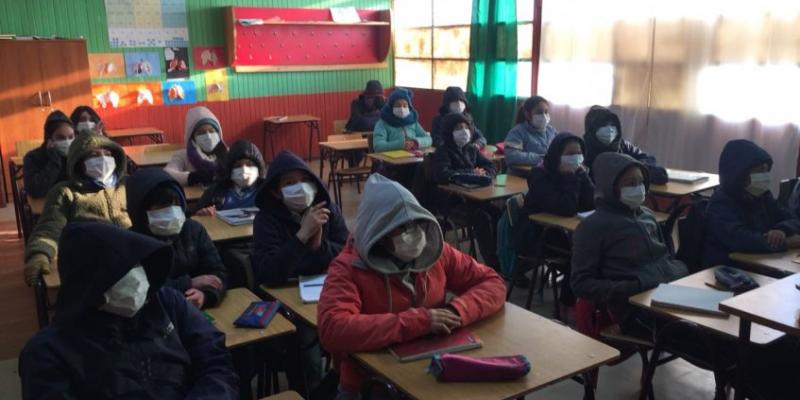 Unos 136 millones de niños podrían volver a clase de forma segura si reciben ayuda internacional Unos 136 millones de niños pobres deben volver a clase de forma segura