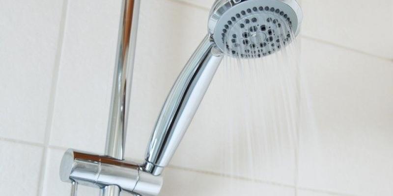 El uso doméstico del agua en España es de 250 litros por persona Ducha, consumo doméstico/Pixabay