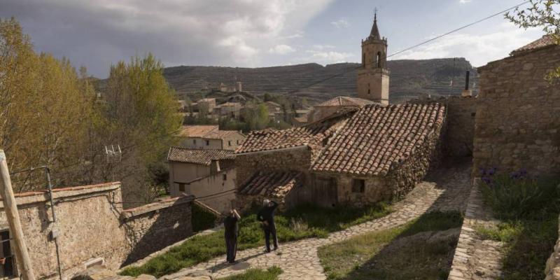 DENUNCIA DE LA ASOCIACIÓN ESPAÑOLA CONTRA LA DESPOBLACIÓN (AECD) Uno de los pueblos de la España rural / El País