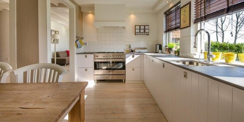 El problema de tener una vivienda mal acondicionada Cocina de una vivienda / Pixabay