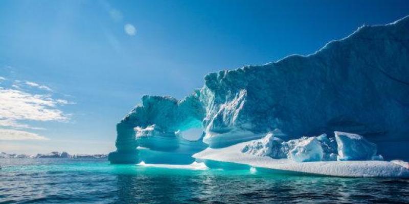 Iceberg en Groenlandia. Las especies marinas se van a los polos por el calentamiento de los océanos
