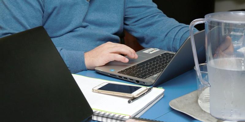 Las empresas se replantean continuar con el teletrabajo después de las fiestas navideñas Teletrabajo/Pixabay