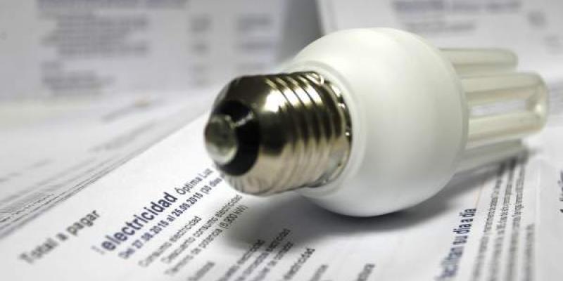 La luz terminará noviembre cerca de un 14% más barata que el año pasado.
electricidad