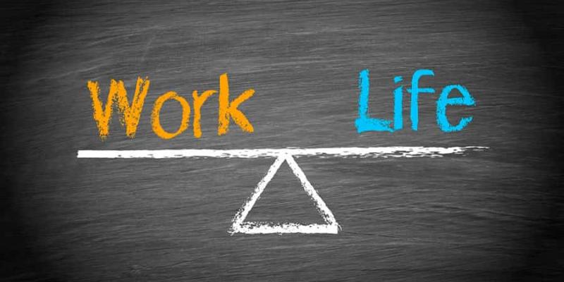 Imagen de una balanza entre vida y trabajo/Guillem Recolons ¿Trabajar para vivir o vivir para trabajar?