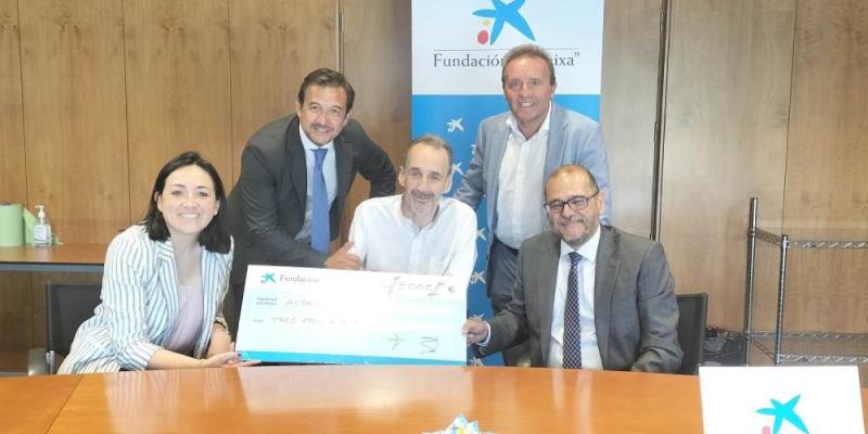 Fundación la Caixa y Aspaym Toledo - Fundación la Caixa Representantes de Fundación la Caixa