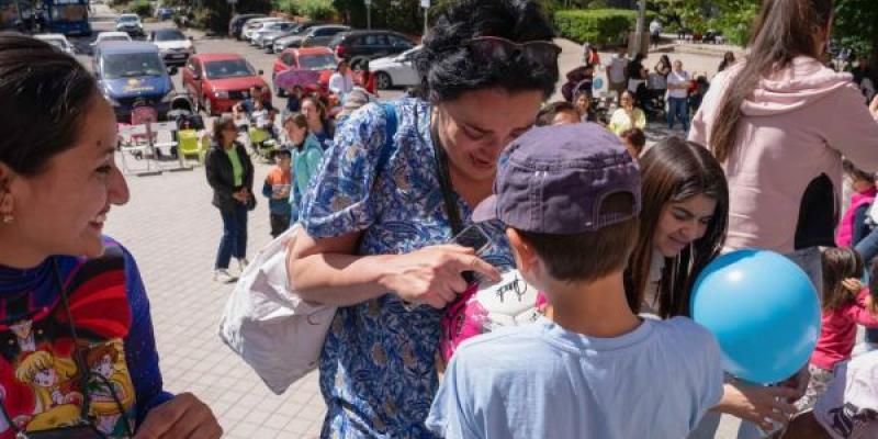 Madres celebrando su mes con la Fundación Madrina