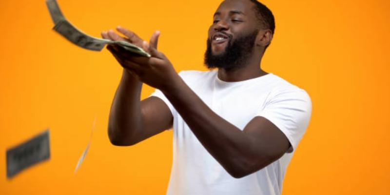 Deja de gastar dinero a lo tonto - iStock Métodos para gastar dinero con inteligencia