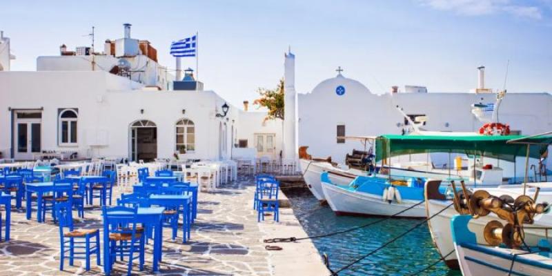 Grecia usa la cal para aislar el calor - Foto: Getty Images/iStockphoto Pueblo de la isla de Paros