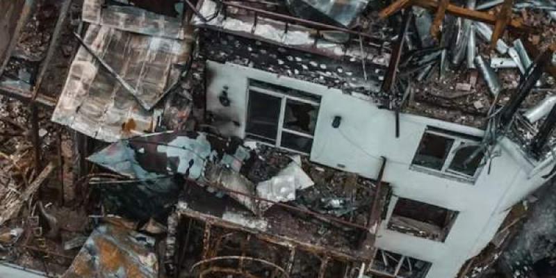 Edificios destruidos en Irpin (Ucrania). Shutterstock / eugenevishnya Imágenes de la guerra en Ucrania