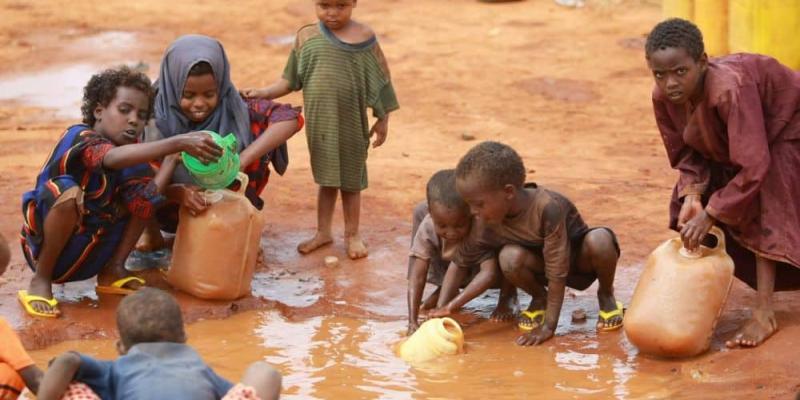 Imagen de niños en situación de pobreza/Mundo Geo El hambre se ha multiplicado por seis