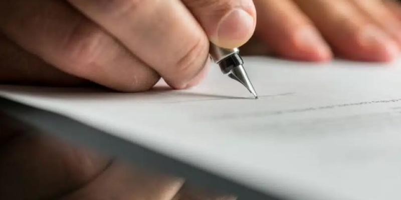 Herencia para personas con discapacidad Firmando una herencia