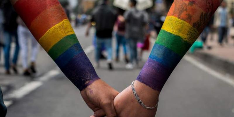 La Comisión Europea expedienta a Hungría y Polonia por discriminar al colectivo LGTBIQ Europa expedienta Hungría y Polonia por discriminación LGTBIQ