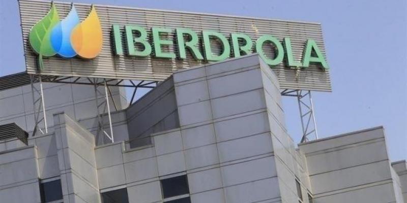 Iberdrola Plan de ayuda a personas mayores de Iberdrola.
