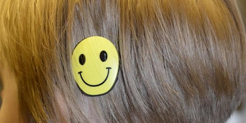 Implante coclear / Pixabay Niña con implante coclear