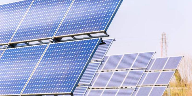 Paneles solares - Foto: Envato Elements Paneles solares