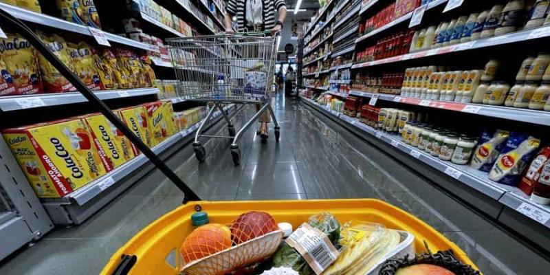 La inflación disminuye, pero sigue con datos muy altos