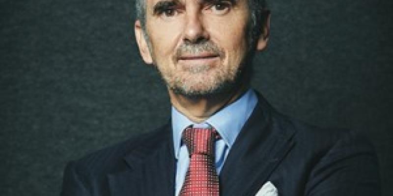 Íñigo Sánchez Asiaín Íñigo Sánchez Asiaín