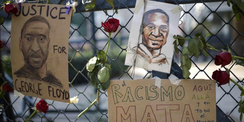 George Floyd Carteles que piden justicia para George Floyd (AFP / Pedro Pardo)