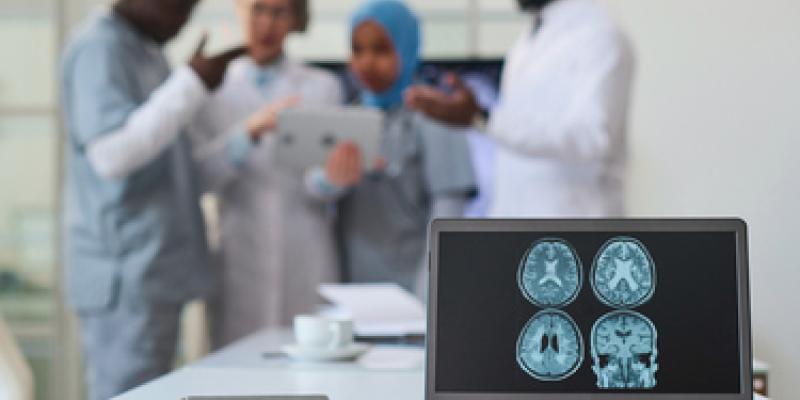 Imagen de una representación de médicos/Envatoelements La inteligencia artificial y el avance en las enfermedades