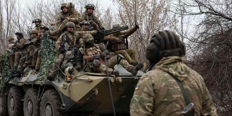 Soldados rusos en la guerra contra Ucrania