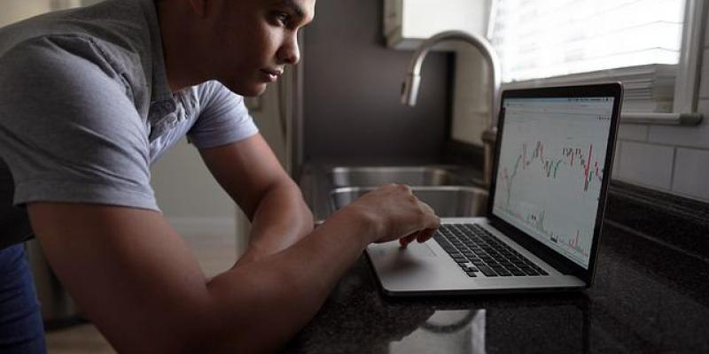 Empieza a invertir por internet de forma segura - Pixabay Las mejores formas de invertir por internet