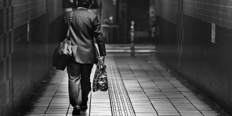 Ir al trabajo no debería costarnos salud - Pixabay Ir al trabajo puede agotar