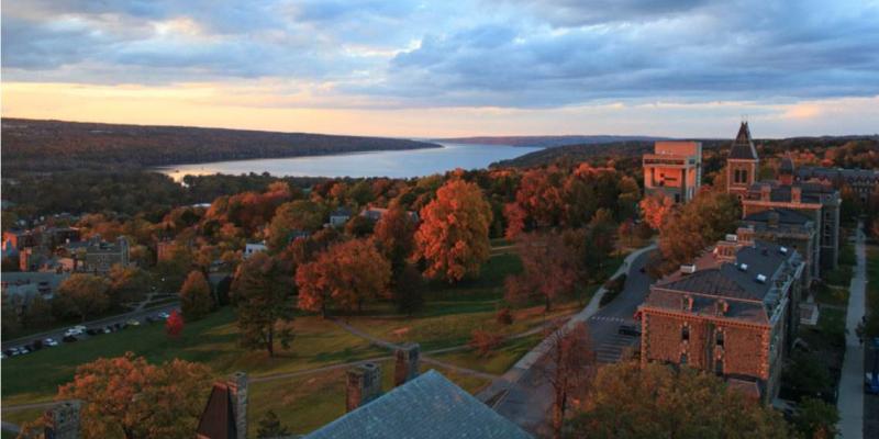 Vista de la Universidad de Cornell en Ithaca, Nueva York.
