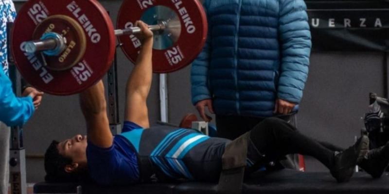 Jair Cortez, el deportista que participa en parapowerlifting