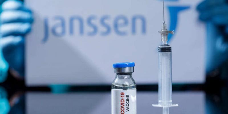 ¿Quiénes serán los siguientes en recibir la vacuna de Janssen? Sanidad determina quiénes serán los siguientes en recibir la vacuna de Janssen
